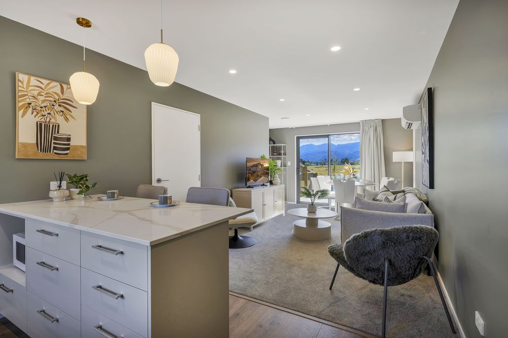 Travers Way - living area